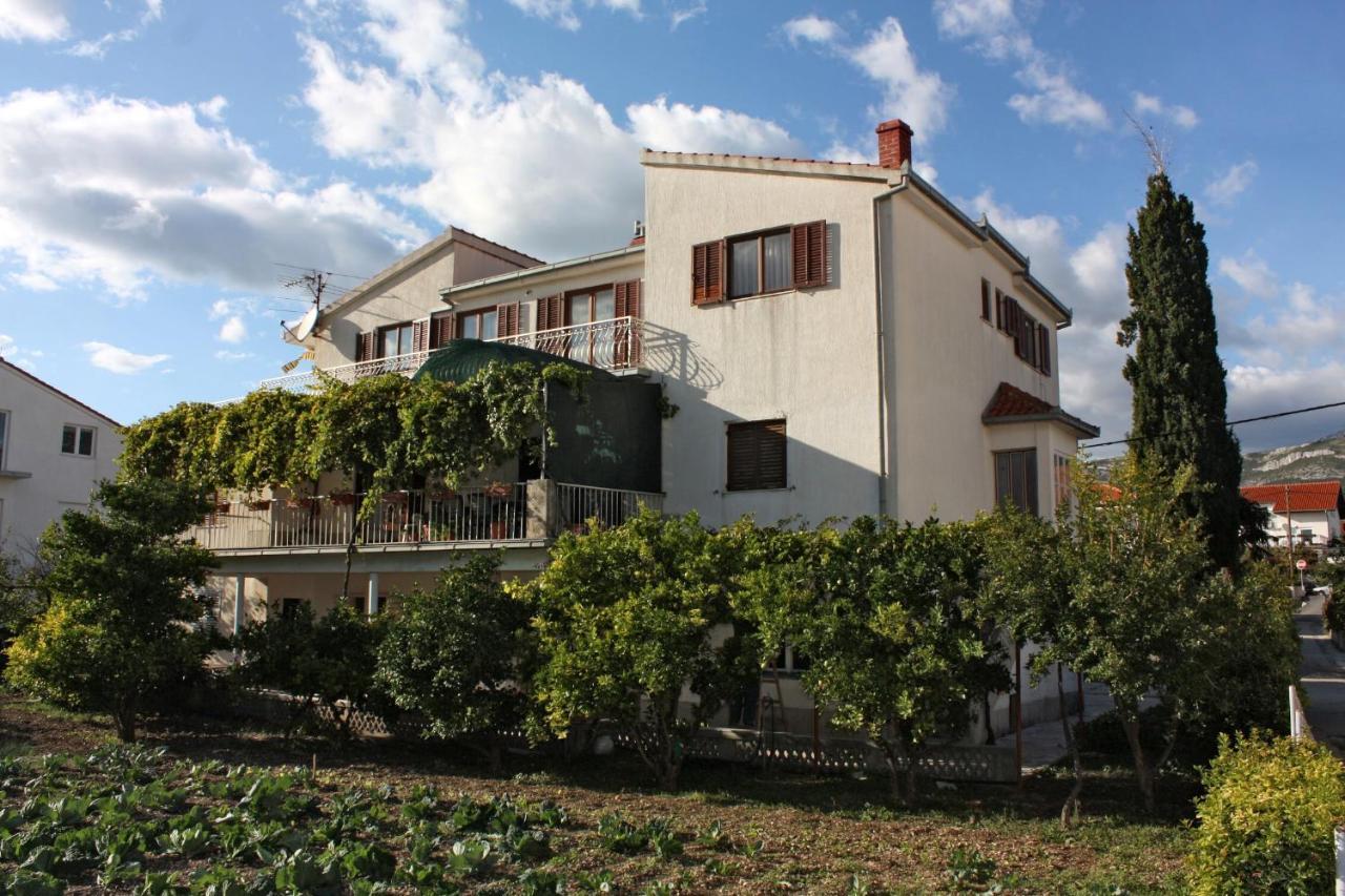 Apartments With A Parking Space Kastel Stafilic, Kastela - 5219 Exterior foto