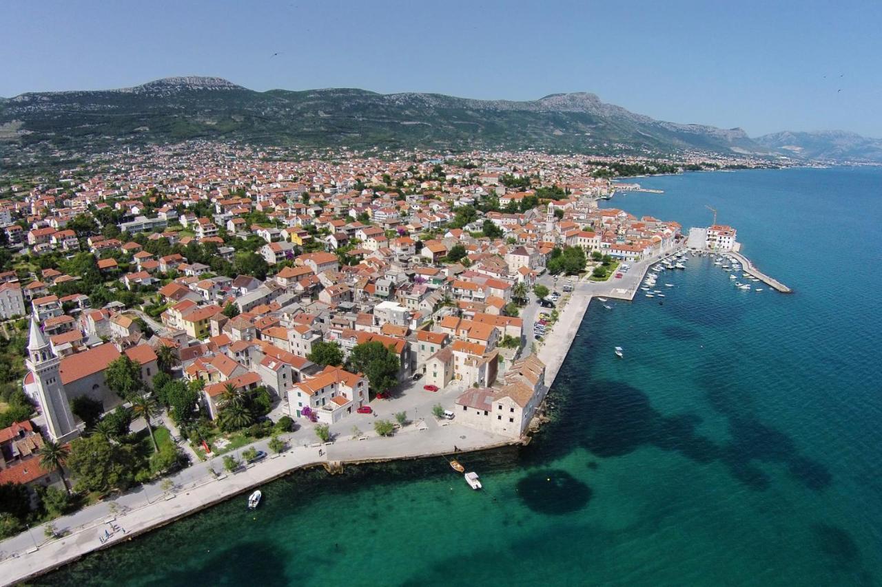 Apartments With A Parking Space Kastel Stafilic, Kastela - 5219 Exterior foto